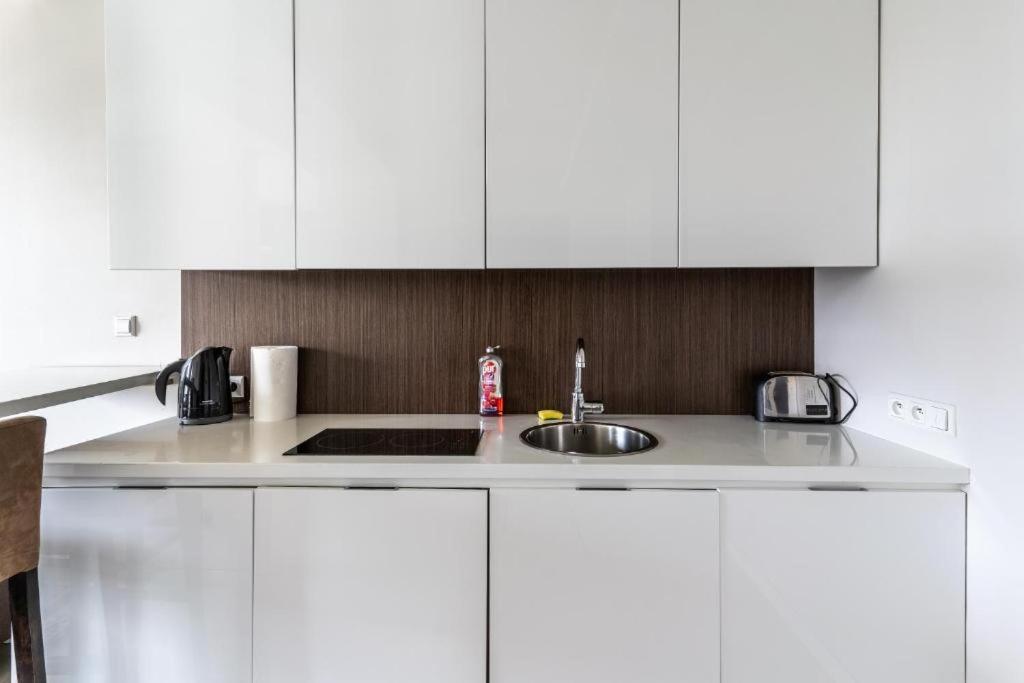 Platinum Tower - City Center - Golden Apartments Warsaw Luaran gambar